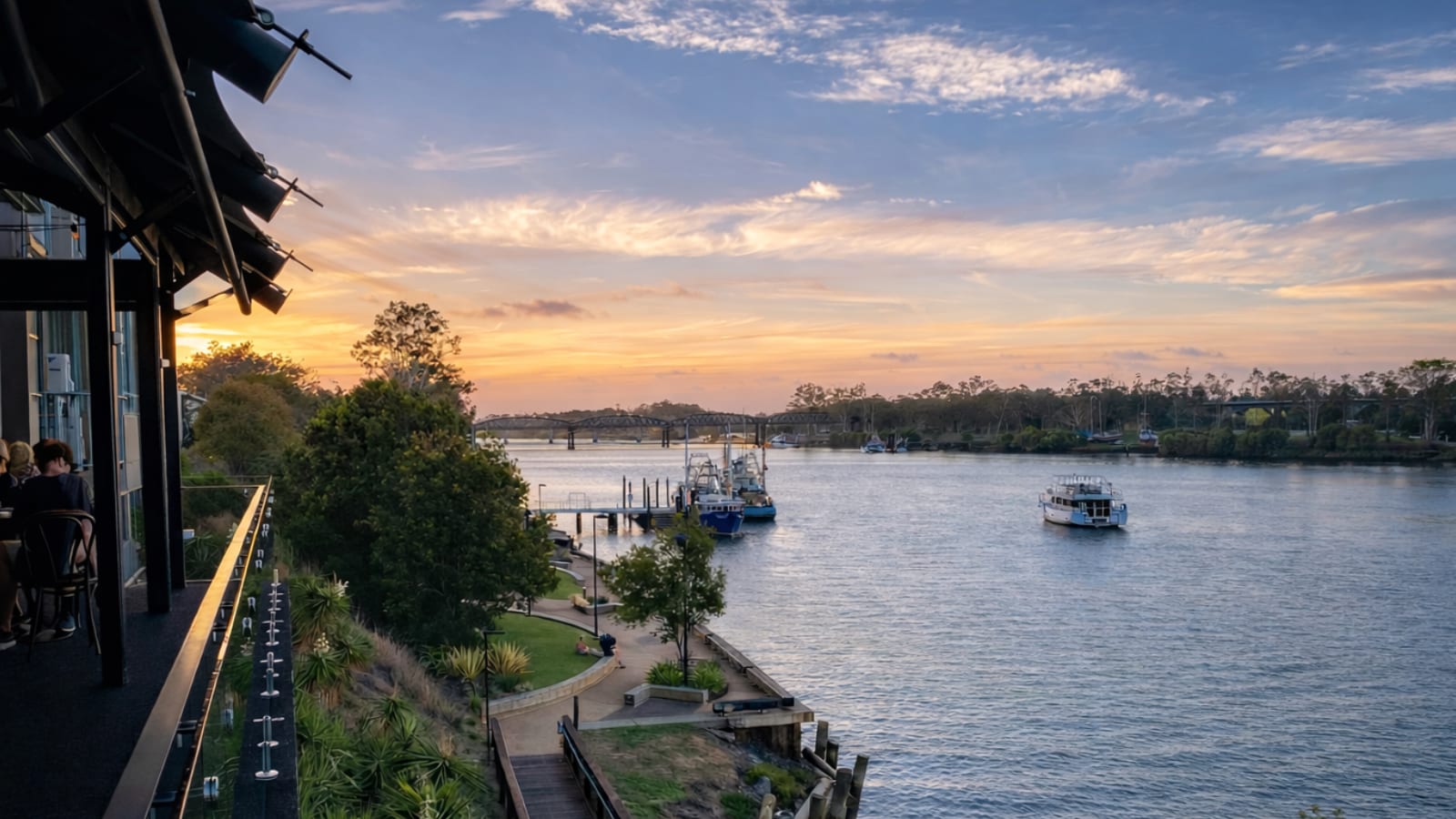 Burnett Riverside Hotel