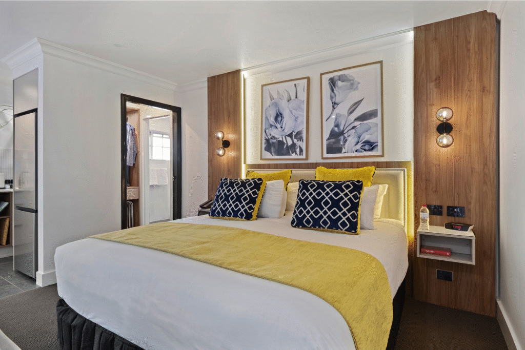 Bluegum Dubbo Premier King Studio