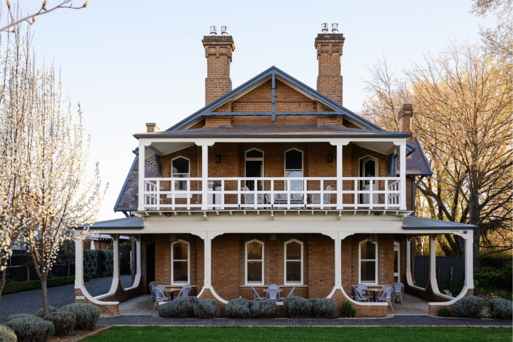 Yallungah Boutique Hotel historic exterior