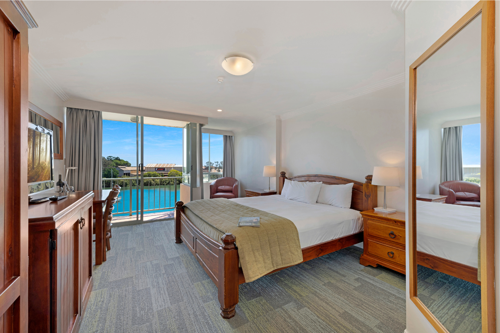 Burnett Riverside Room