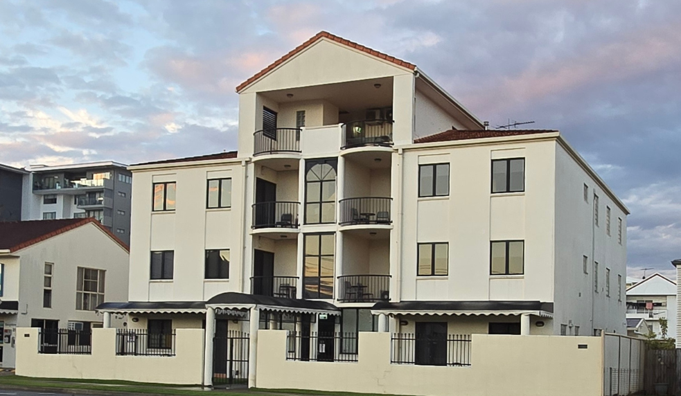 Cityville Apartments & Motel Exterior